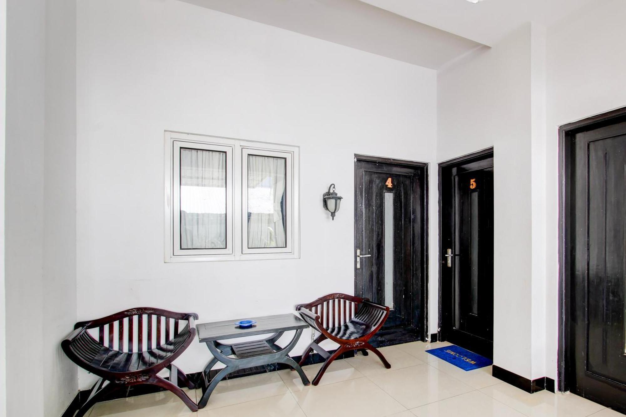 Kalasan Oyo 409 Pondok Helomi מראה חיצוני תמונה
